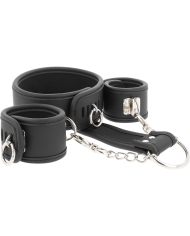 FETISH SUBMISSIVE COLLAR Y ESPOSAS CUERO VEGANO CON FORRO DE NEOPRENO