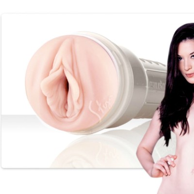 FLESHLIGHT GIRLS VAGINA STOYA DESTROYA