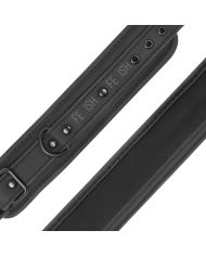 FETISH SUBMISSIVE COLLAR Y ESPOSAS CUERO VEGANO CON FORRO DE NEOPRENO