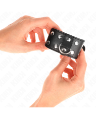 KINK MUNEQUERAS CON DOBLE LINEA DE TACHUELAS AJUSTABLE NEGRO