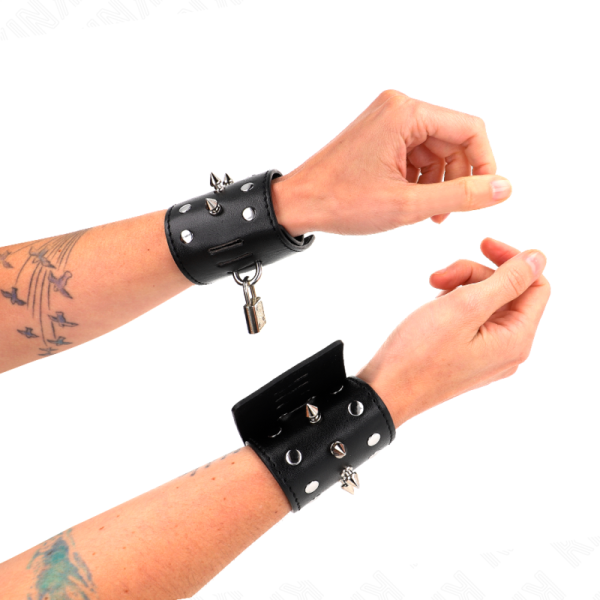 KINK MUNEQUERAS ESTILO PUNK CON PINCHOS 25 X 6 CM