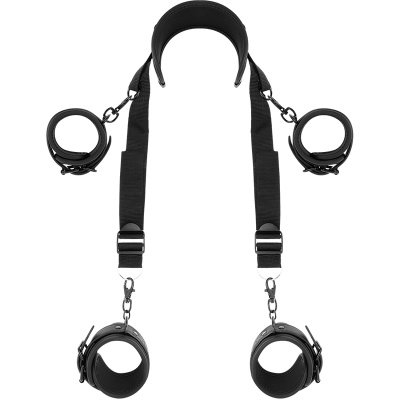 FETISH SUBMISSIVE POSICION MASTER CON 4 ESPOSAS CON FORRO DE NEOPRENO