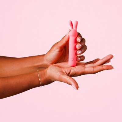 JE JOUE ILY RABBIT BULLET VIBRADOR INTIMO RECARGABLE