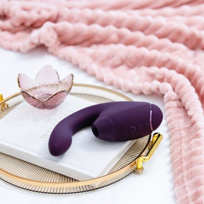 WOMANIZER DUO NEXT ESTIMULADOR VIBRADOR DUAL CLITORIS PUNTOG MORADO